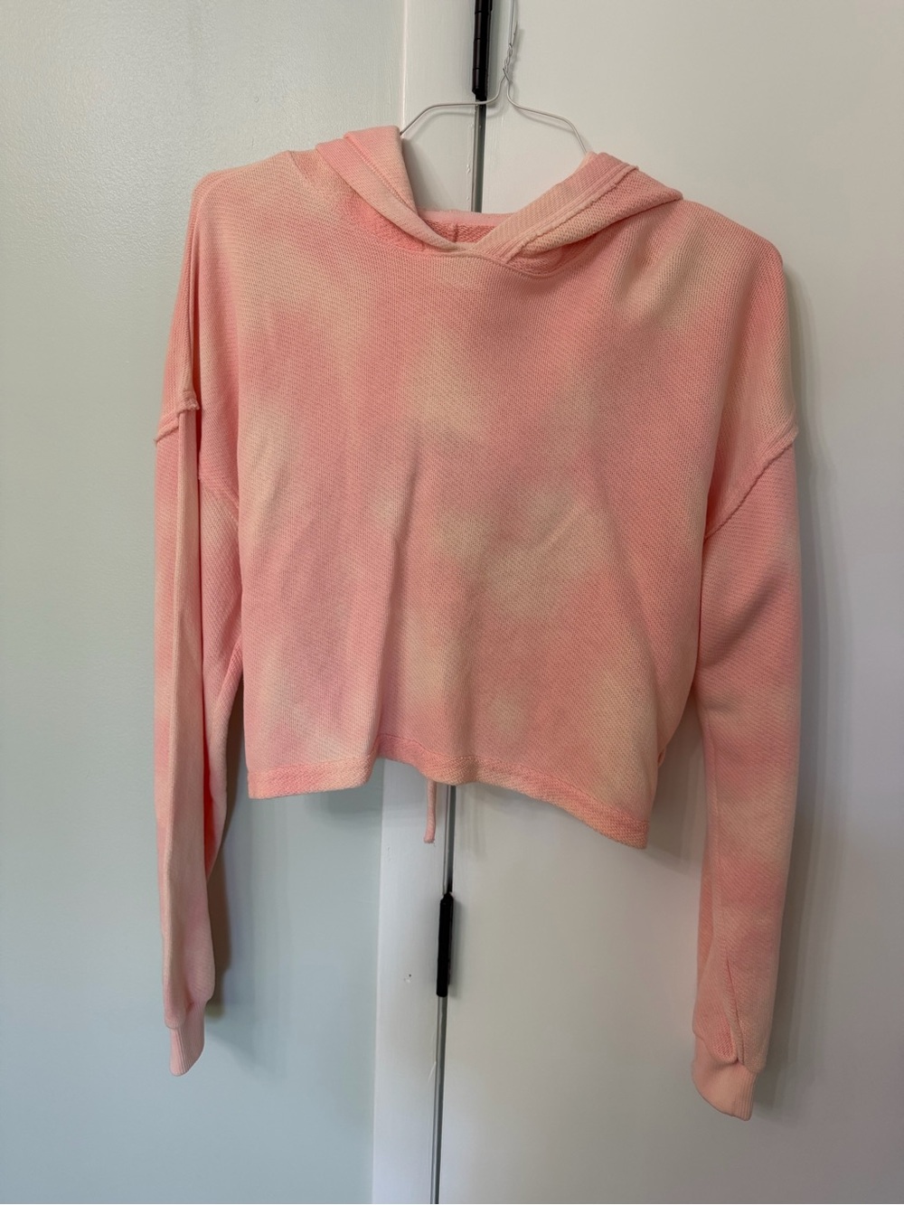 American Eagle Outfitters Pink Tie-Dye Cropped Hoodie